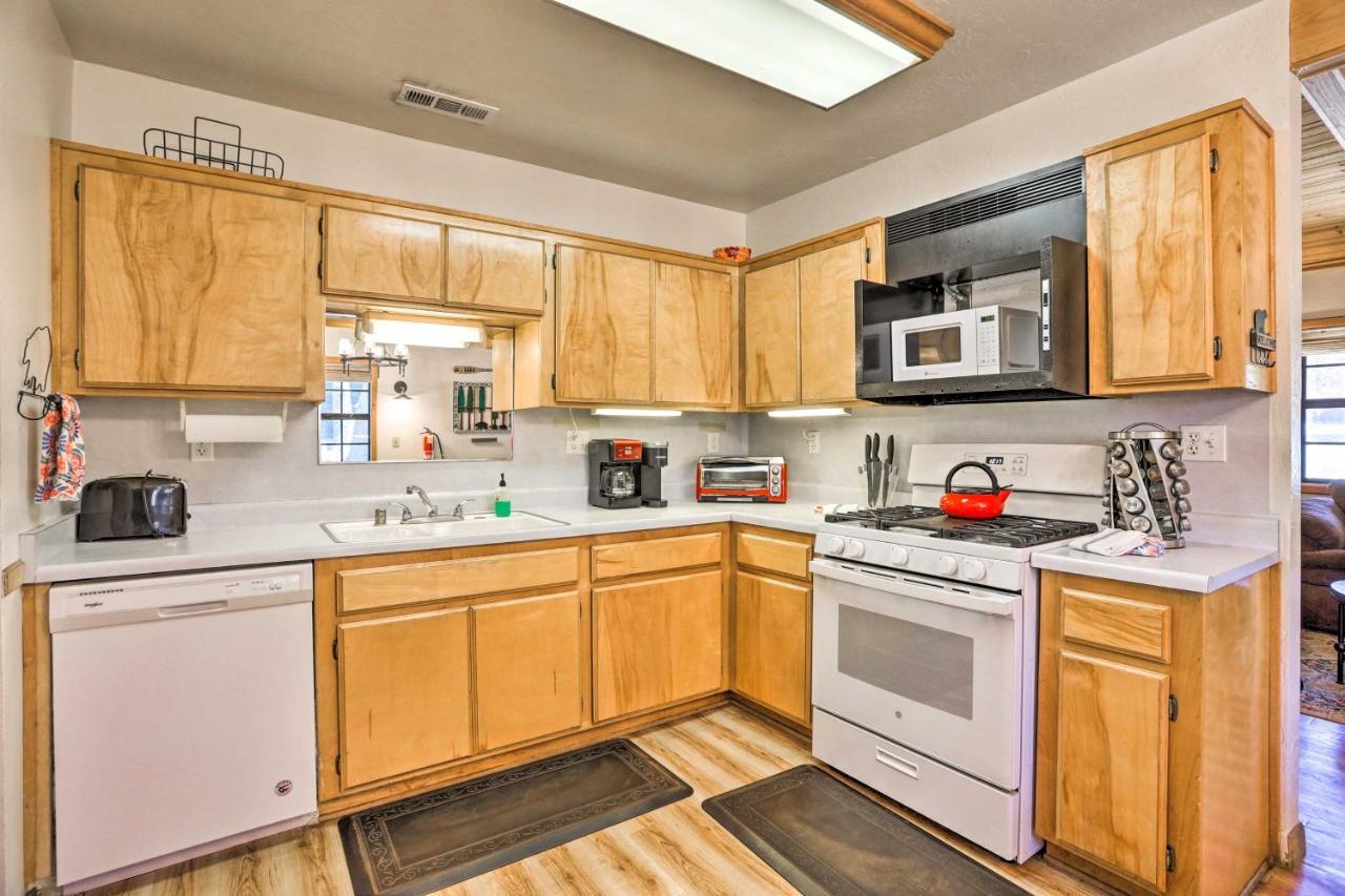 Big Bear Cabin With Deck And Hot Tub, Near Resorts! Big Bear Lake Exterior foto